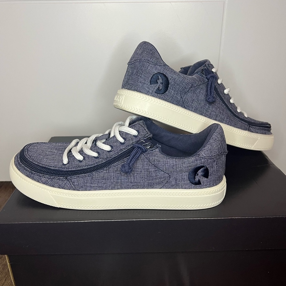 BILLY Classic Lace Low Chambray Navy Jersey